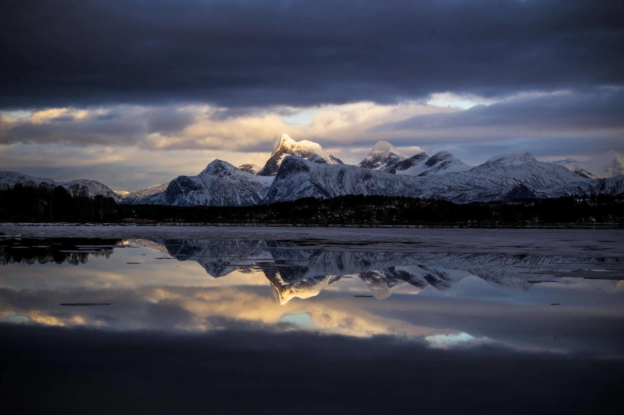 奇斯菲尔德假日公园 Storjord I Tysfjord 外观 照片